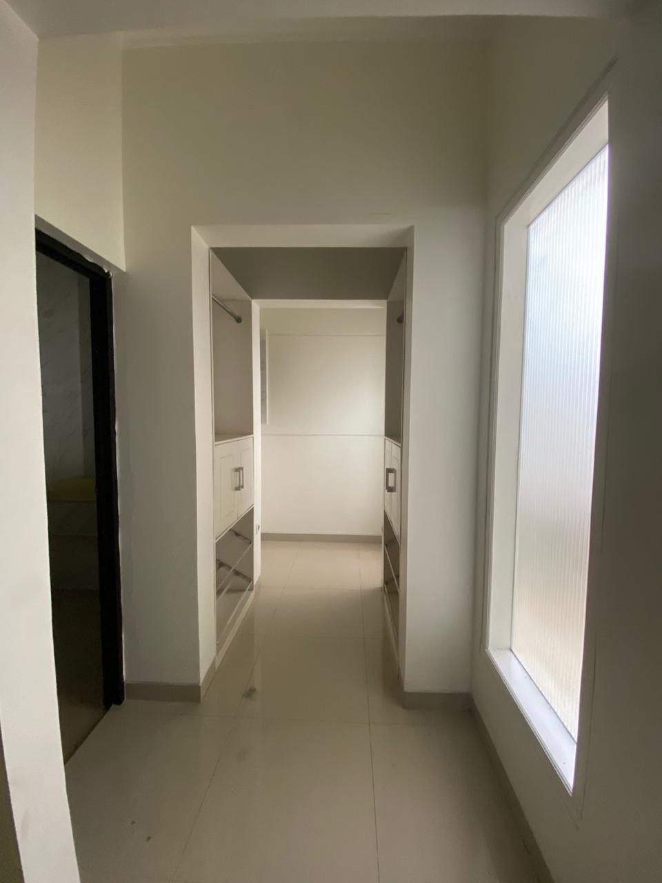 Rumah Disewakan di Cluster Taman Beverly Lippo Cikarang